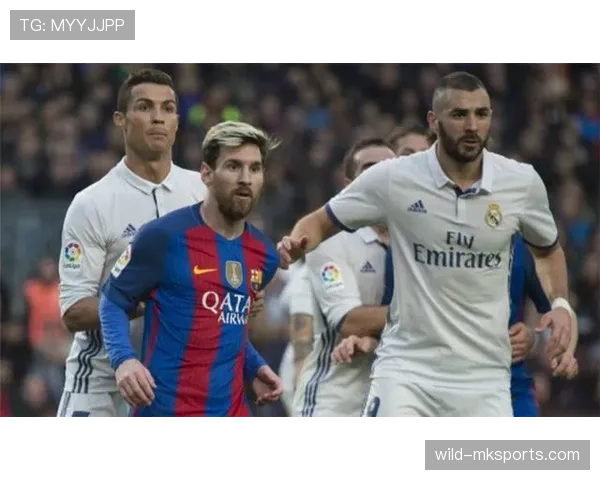 本泽马与凯恩前场组织能力及战术角色对比分析